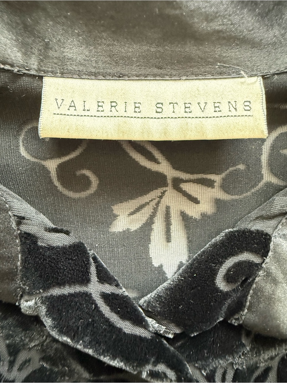 Vintage Valerie Stevens Black Silk Velvet Burnout Blouse Size 6 90s Y2K - Picture 4 of 7